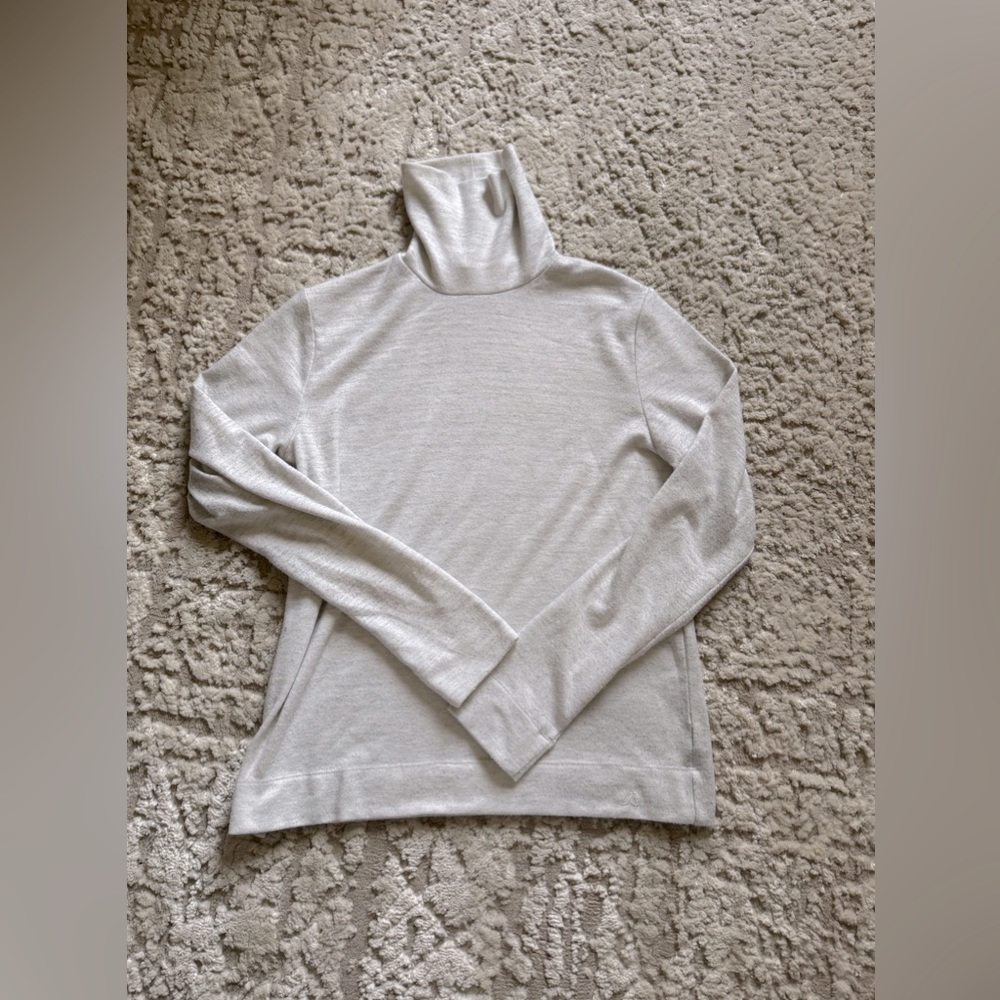 Heather gray turtleneck